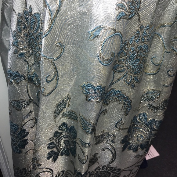 BEAUTIFUL turquoise, gold floral high-low skirt - Picture 5 of 6